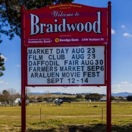 All Weather Outdoor Traditional Style Changeable Sign