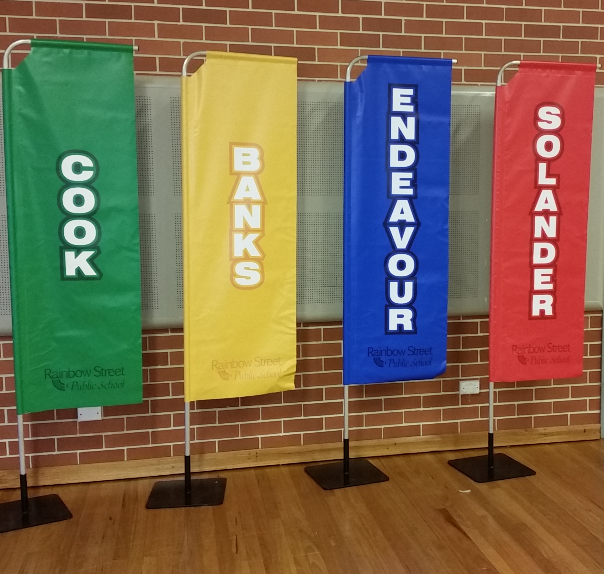 banners-flags-signs-by-signpac