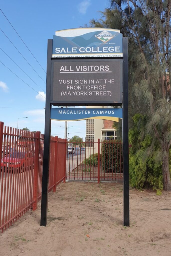 Digital sign for visitor announcements in schools